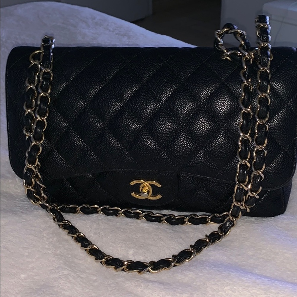 Beautiful Chanel double flaps. Caviar leather. 😍